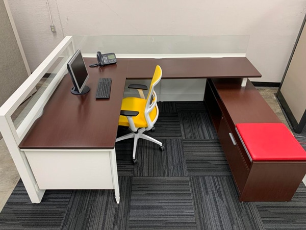 A Teknion recondition office workstation.